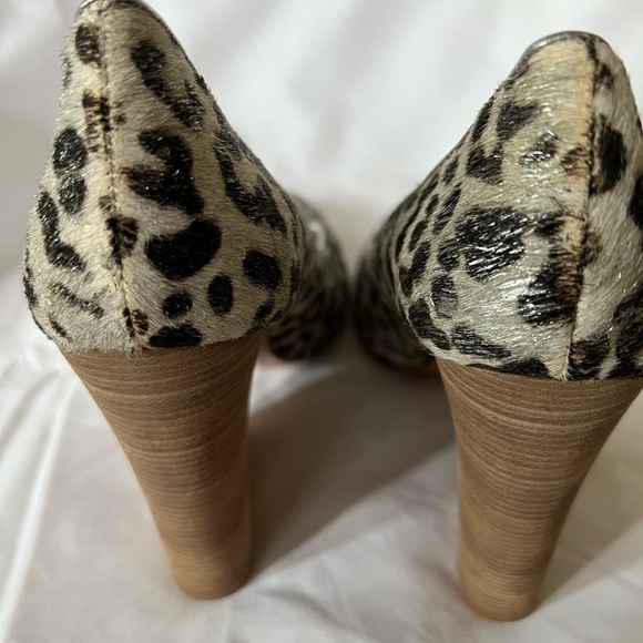 MATT Bernson, stacked heel shoes. Brand new, size 8.5, black and white c… - Picture 3 of 5